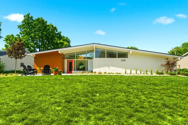 Building Photo - 2276 Johnston Rd