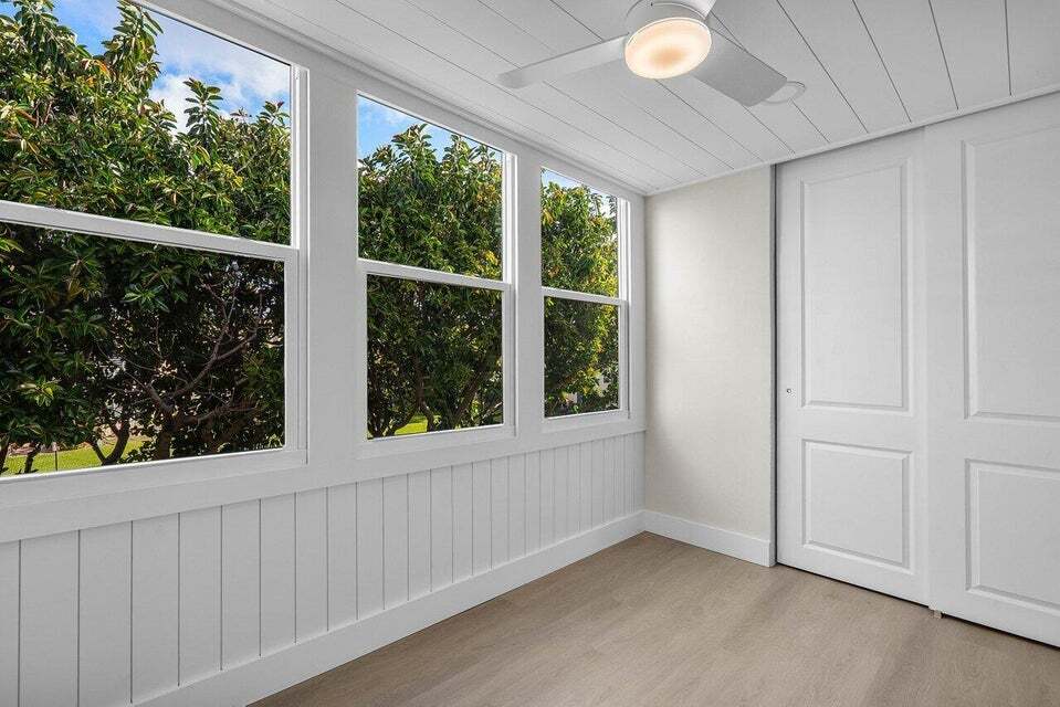 Building Photo - 2601 NE 3rd Ct