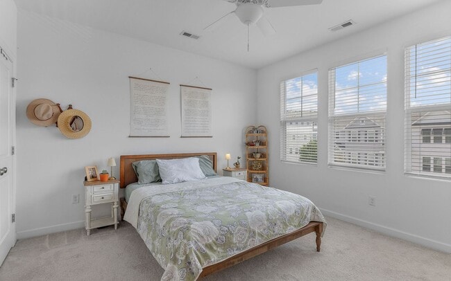 Building Photo - A MUST SEE!! 2-Bedroom Townhome In The Tern! Attached Garage - 400 Yards From Beaches - Dog Frien...