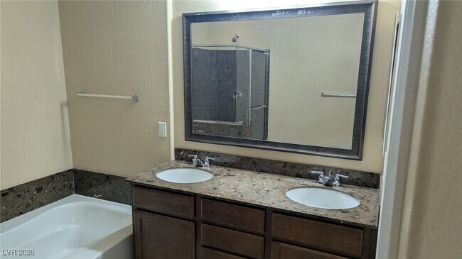 Building Photo - 3072 Bicentennial Pkwy