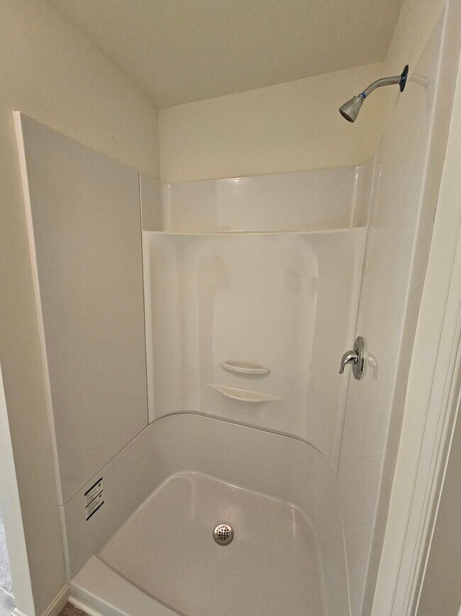 Building Photo - 616 N Washington St