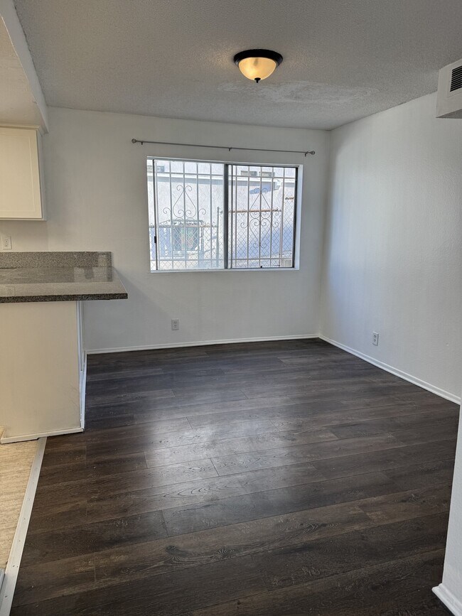 Building Photo - 2366 Bullard Ave