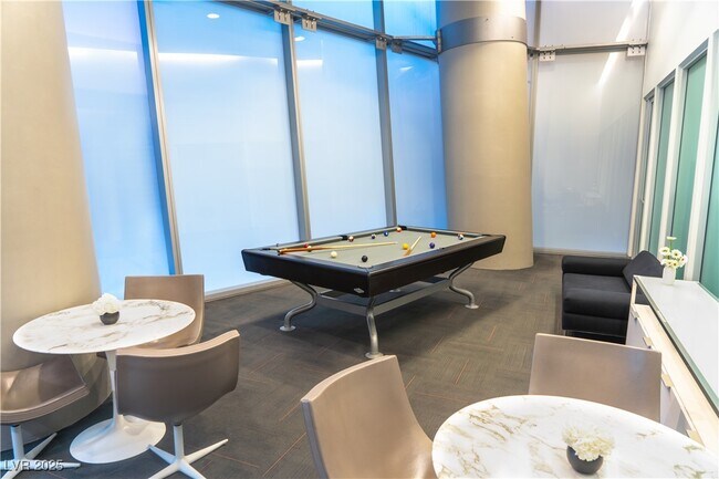 Building Photo - 3726 S Las Vegas Blvd