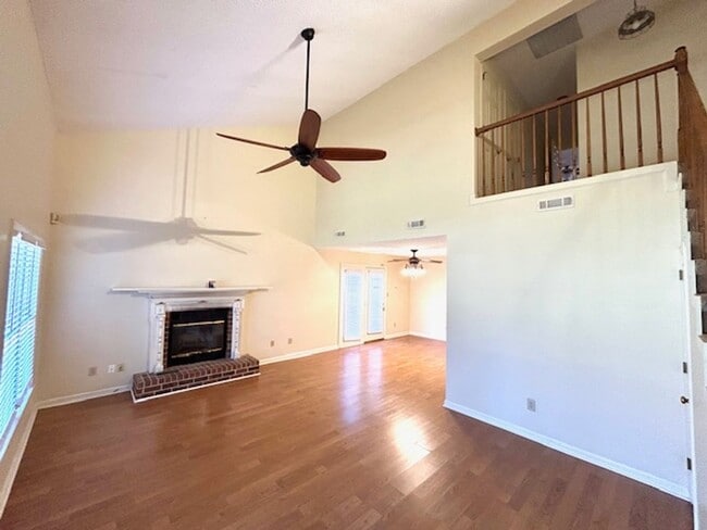 Building Photo - Beautiful Home for Rent in the Heart of Madison