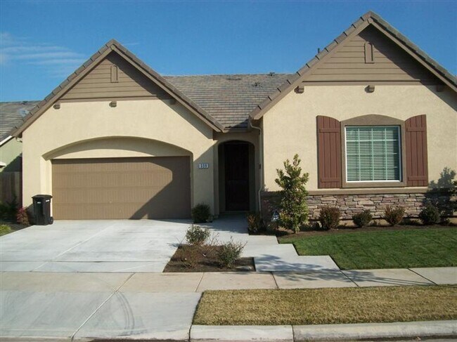 Primary Photo - 339 Applegate Dr