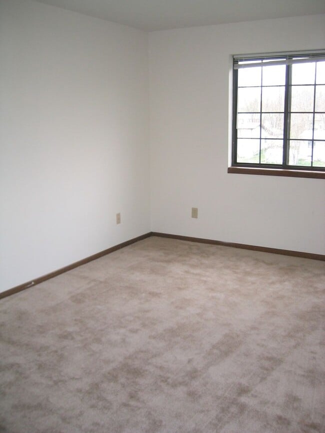Building Photo - Affordable two bedroom apartment in Stough...