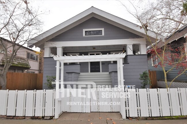 Building Photo - 2804 F St