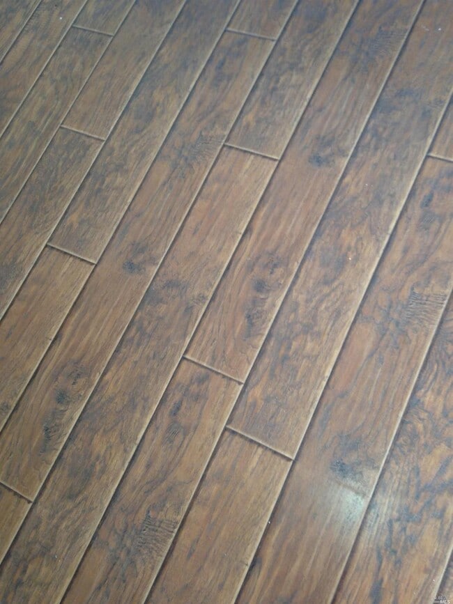 Building Photo - 1103 Meadowlark Dr