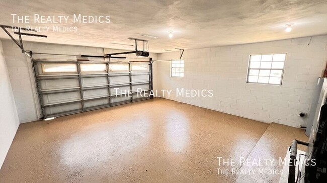 Building Photo - 4709 Redfern Dr