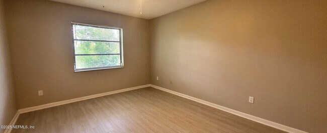 Building Photo - 600 Domenico Cir