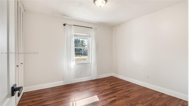 Building Photo - 1701 SW 12th Ave