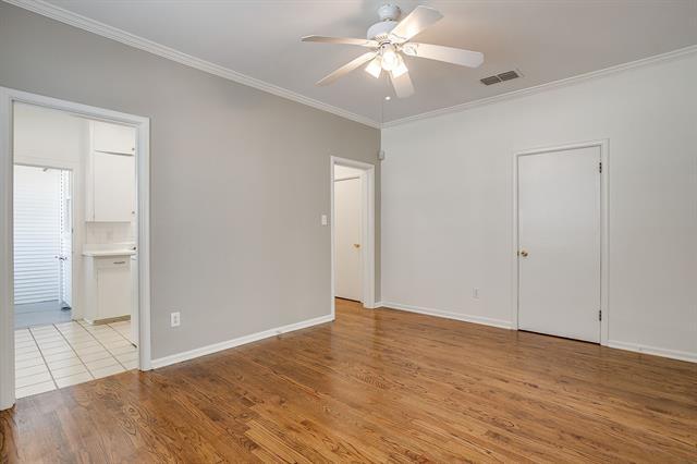 Building Photo - 1622 Mistletoe Blvd