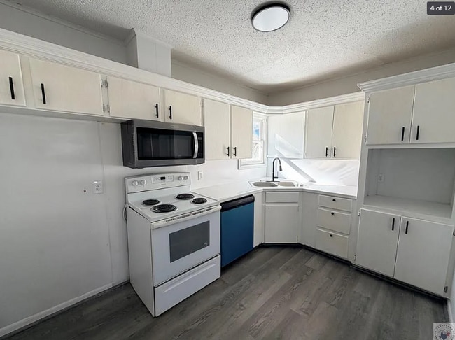 Building Photo - 828 Burma Rd