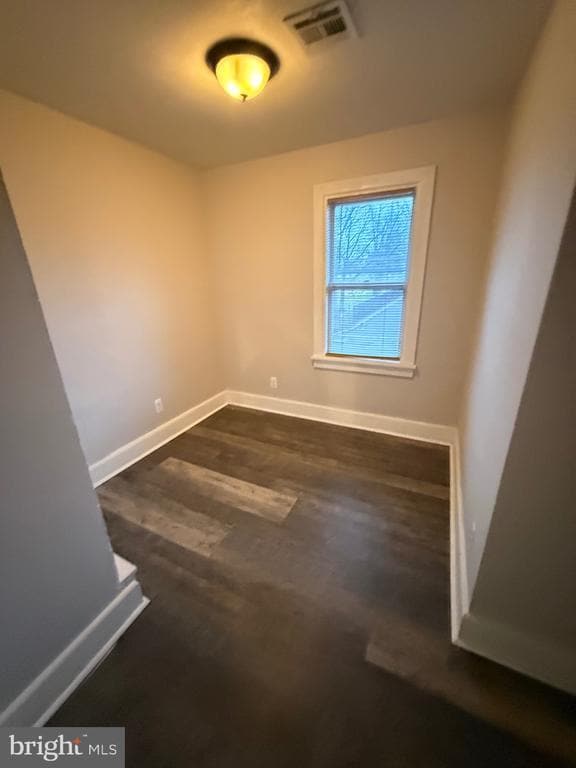 Building Photo - 7911 Park Ave