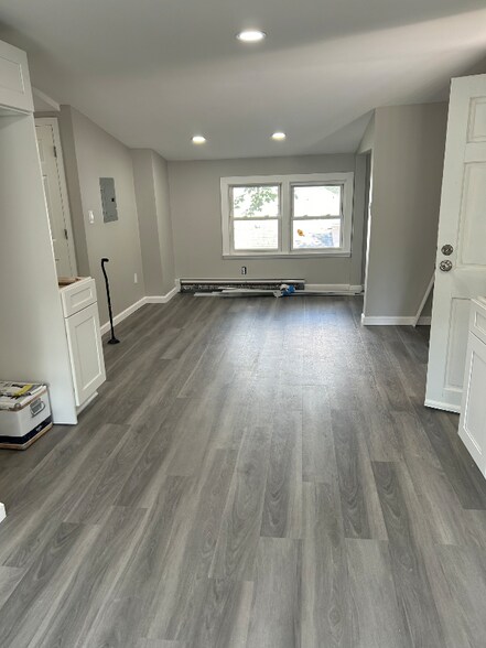 Building Photo - 107 Newby Ave