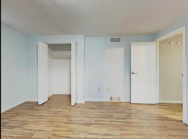 Building Photo - 3077 Mount Troy Rd