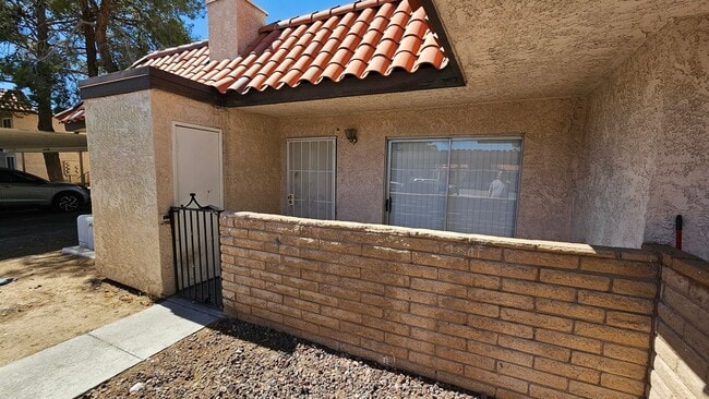 Building Photo - 2771 Eldora Cir