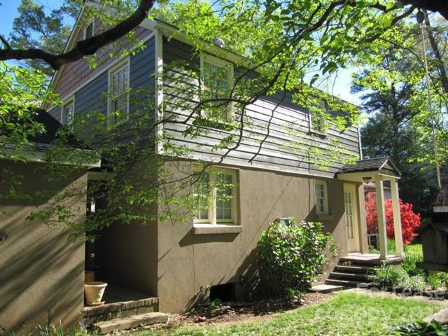 Building Photo - 2514 Vail Ave