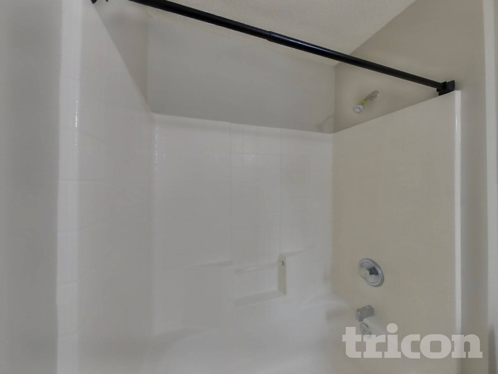 Building Photo - 6669 Southern Oaks Dr