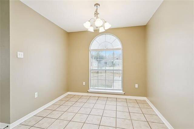 Building Photo - 104 Poe St