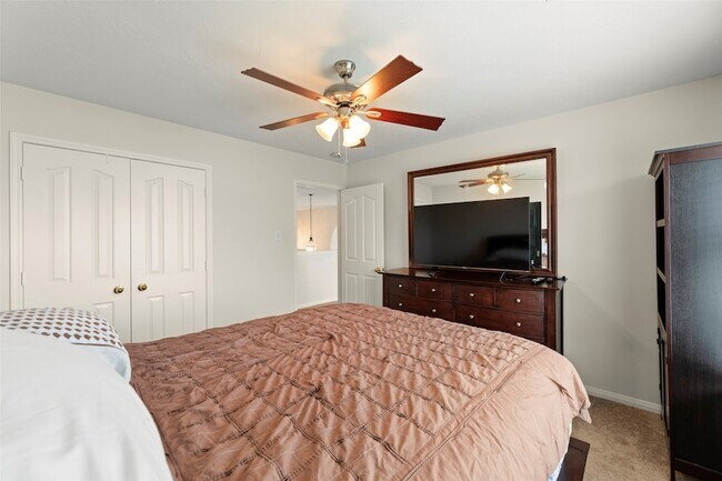 Building Photo - 44 Parkway Pl