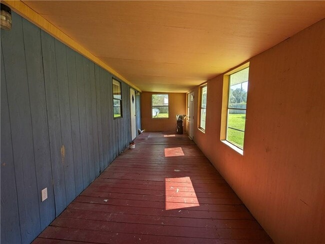 Building Photo - 319 Wages Rd