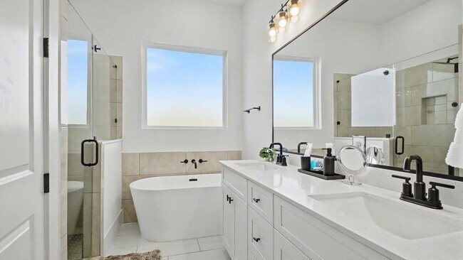 Building Photo - 2802 Tierwester St