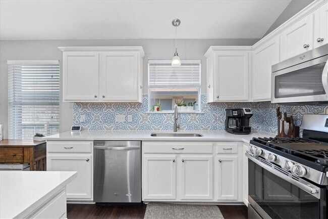 Building Photo - 14500 Mowsbury Dr