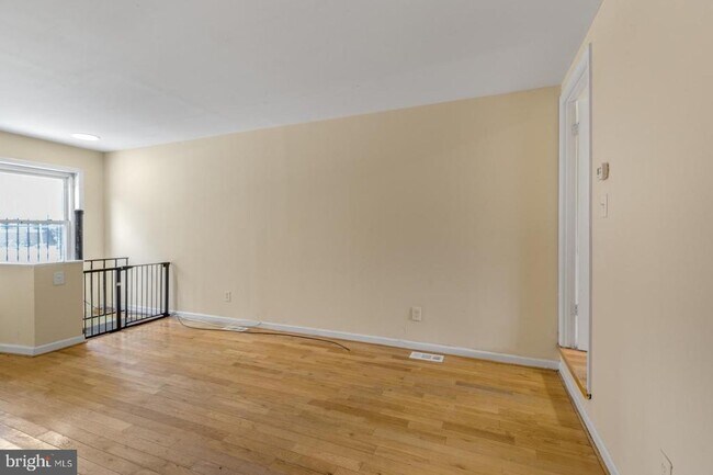 Building Photo - 711 S 5th St