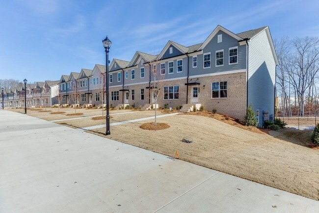 Building Photo - 1276 Ainsworth Alley