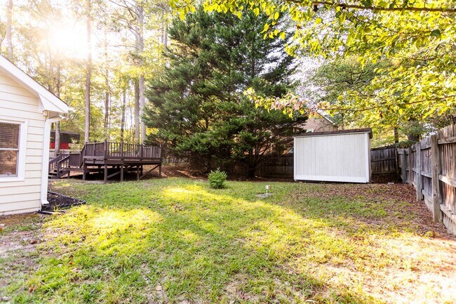 Building Photo - 1135 Burning Bush Dr