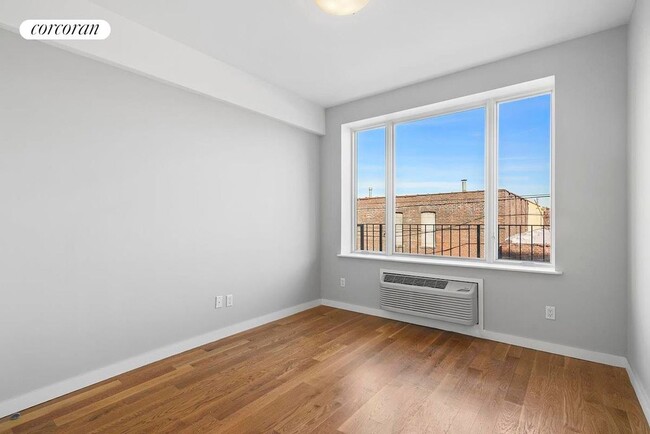Building Photo - 801 Bergen St