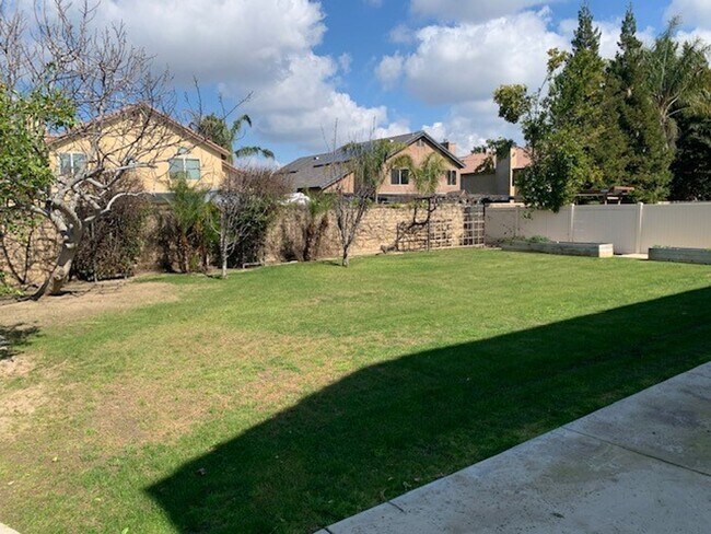 Building Photo - 3-Bedroom | 2.5 Bathroom Home with Solar, ...