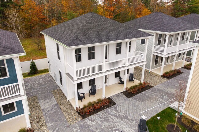 Primary Photo - Ember Drive