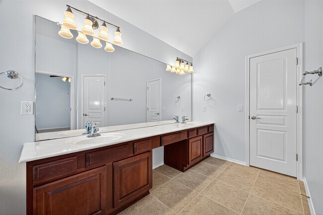 Building Photo - 5518 Elderberry Arbor