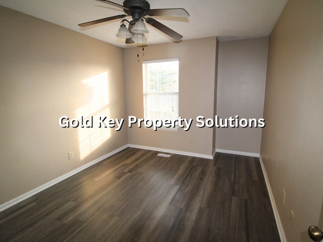 Building Photo - 700 High St