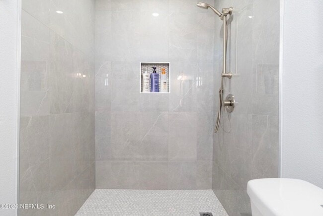 Building Photo - 230 Margaret St