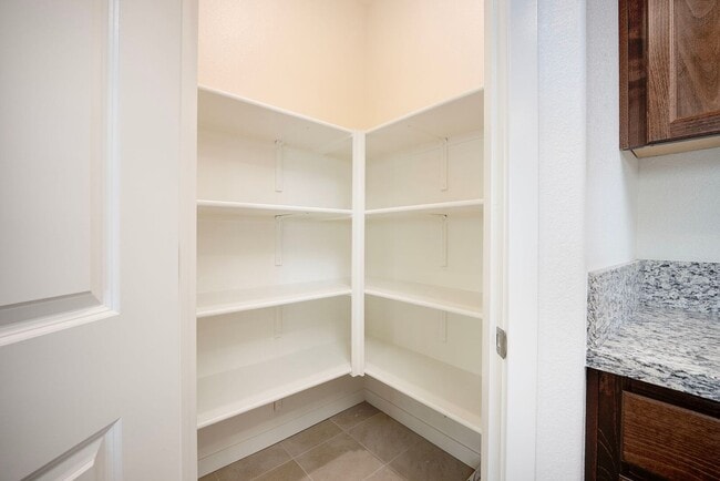 Building Photo - 4798 Tilly Dr