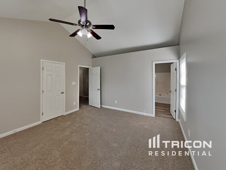 Building Photo - 1224 Sweetgrass St