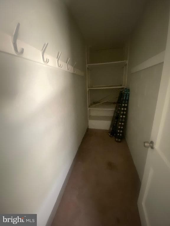 Building Photo - 131 Simpson St