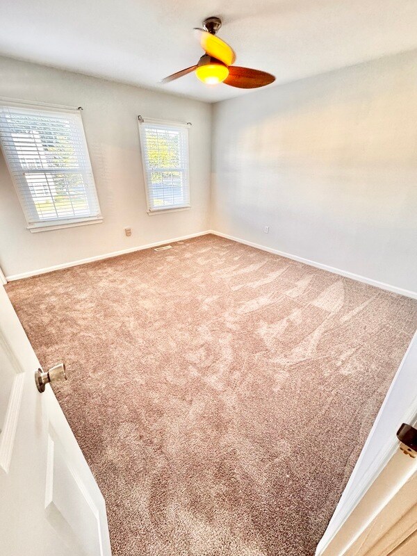 Building Photo - 1508 Honor Dr