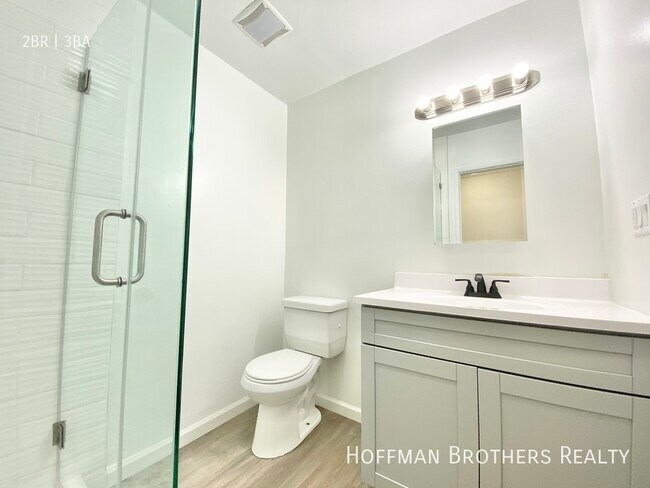 Building Photo - 1206 S Holt Ave