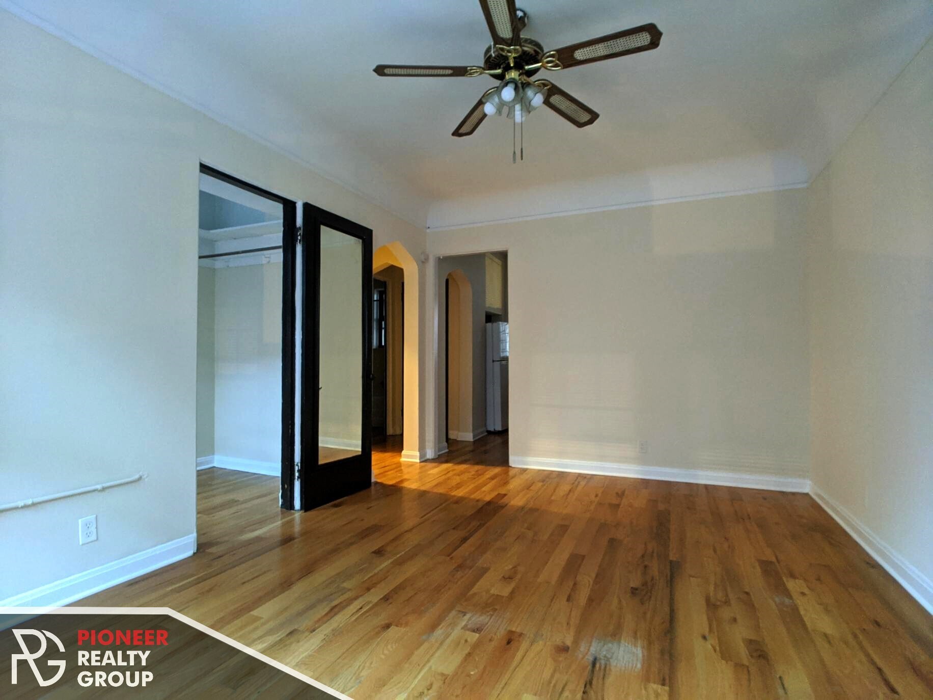 Building Photo - 4409 N Wolcott Ave