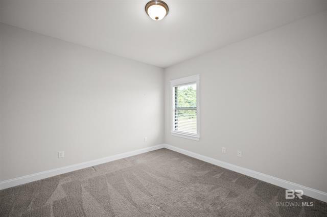 Building Photo - 176 Ornate Ave