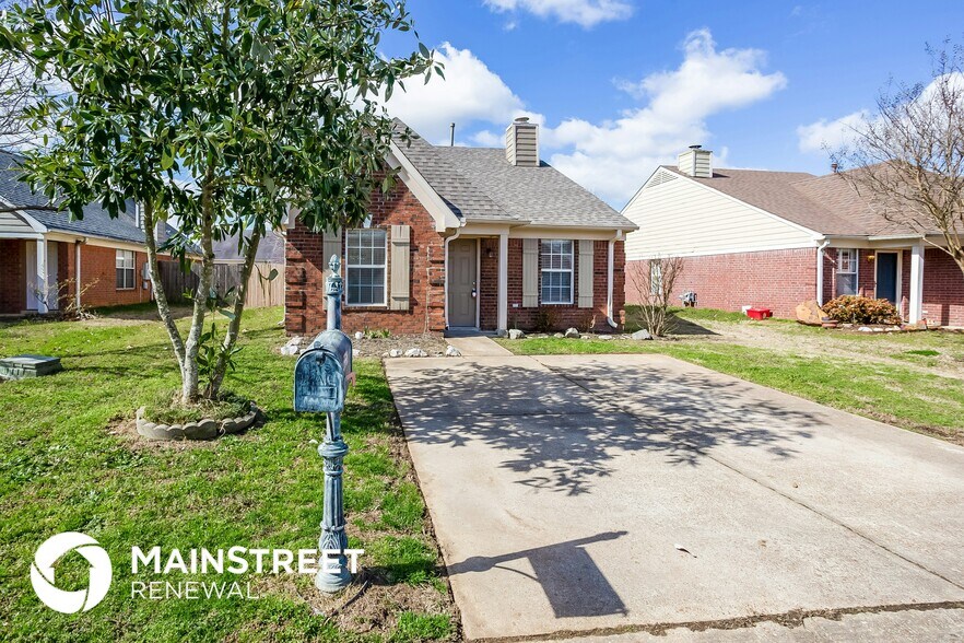 Building Photo - 5501 Alexandria Ln