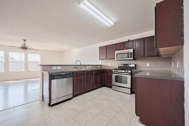 Building Photo - 20646 Ricewood Village Trail