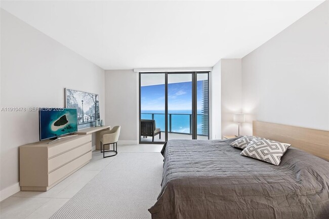 Building Photo - 4111 S Ocean Dr