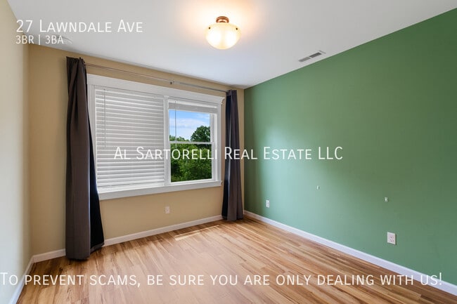 Building Photo - 27 Lawndale Ave