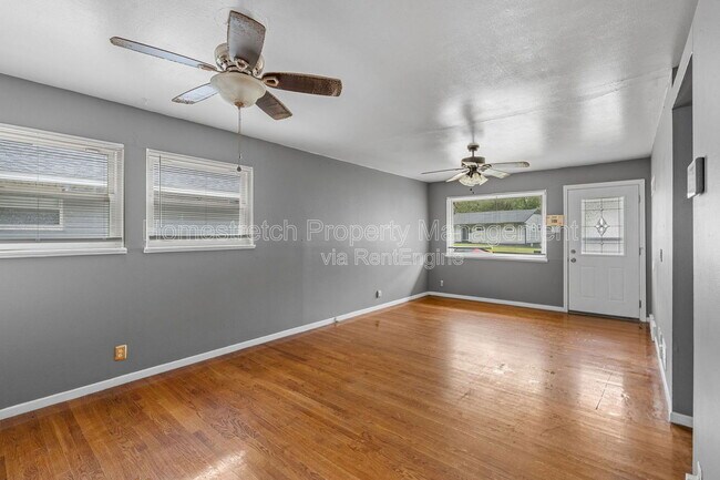 Building Photo - 135 Dundee Cir