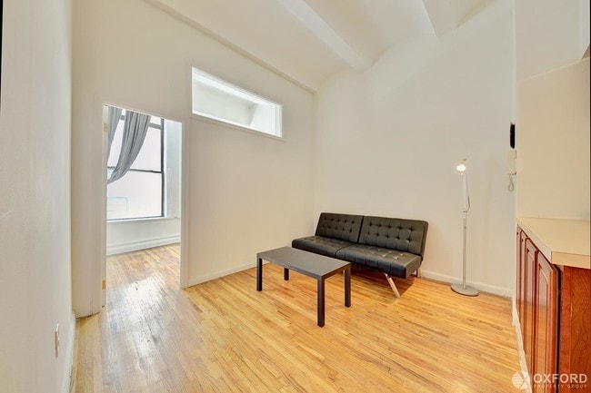 Building Photo - 220 Park Avenue South